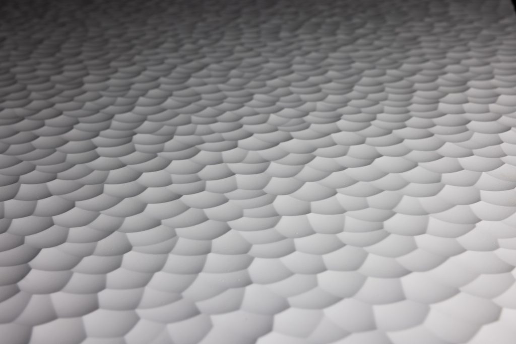 virtuell® 3D-Relief-Platte VPT 007 mit organischer, wabenartiger Oberflächenstruktur